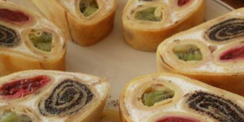 Рецепт рулетов из блинов с начинкой