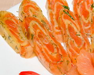 Сырный рулет с семгой