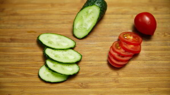 сэндвич с курицей и овощами-гриль