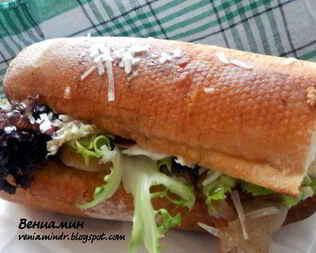 Сэндвич с шампиньонами и копченым беконом