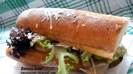 Сэндвич с шампиньонами и копченым беконом