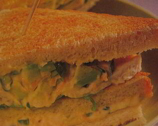 Сэндвичи с курицей и авокадо