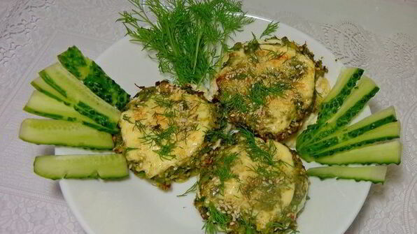 сырно-капустный сэндвич этюд в зеленых тонах