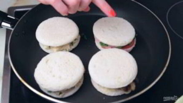 эмоджи сэндвичи