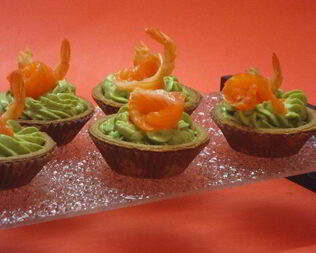 Крем из авокадо в тарталетках