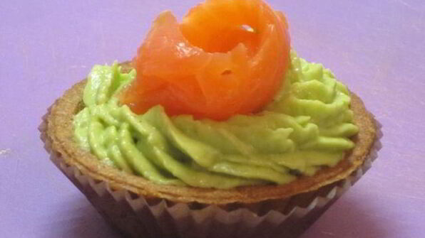 крем из авокадо в тарталетках