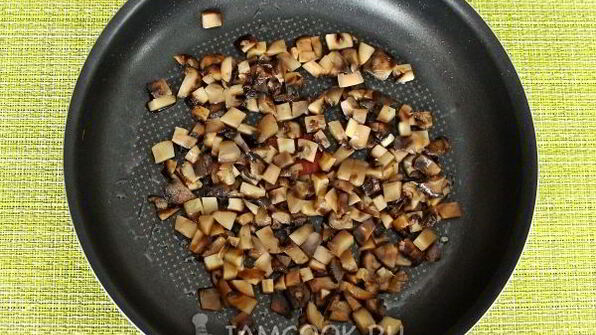 тарталетки с курицей и грибами