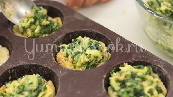 тарталетки с лососем и шпинатом