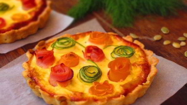 тарталетки с овощами и йогуртовой заливкой