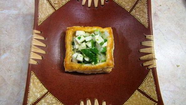 тарталетки с семгой и форелью