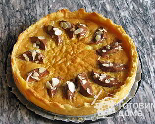 Марципановый тарт с яблоками