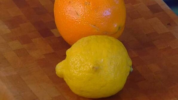 медовый тарт с ежевикой и миндалем