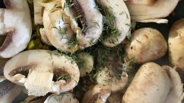 мини-тарты с салатом из индейки и овощей