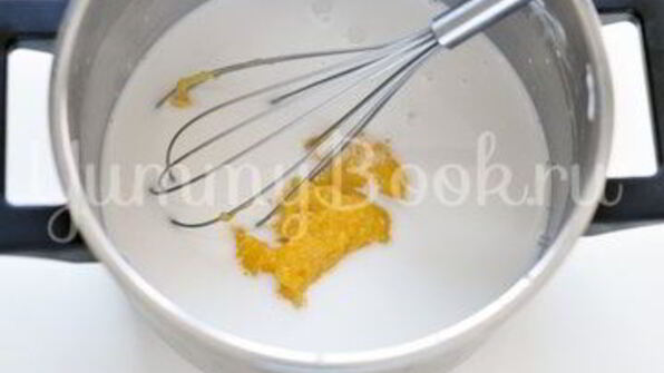 тарт с кокосовым молоком и грушами