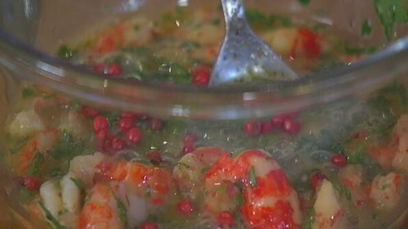 тарты с раковыми шейками и зеленью