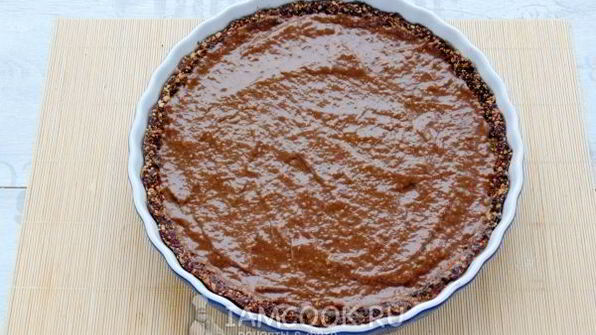 вегетарианский тарт с бананом и авокадо