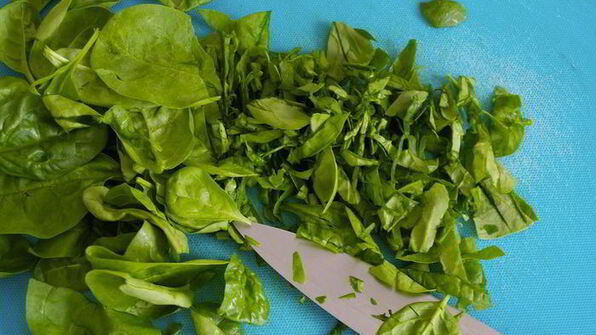 томаты, фаршированные гавайским куриным салатом