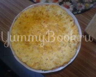 Яичница с сыром, луком и чесноком