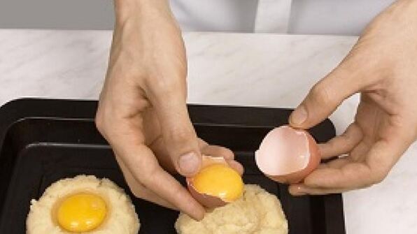 яичница в гнезде