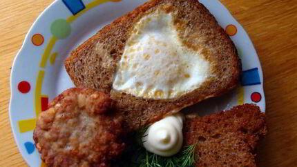 Яичница в гренке