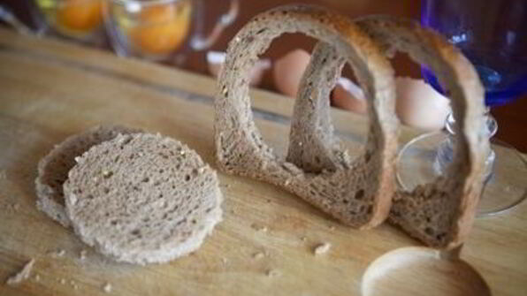 яичница в иллюминаторе