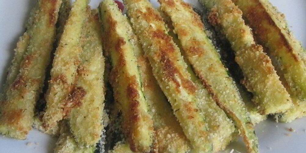 Рецепт запеченых кабачковых палочек в хрустящей сырной панировке