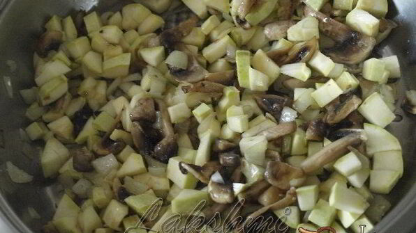 лодочки из кабачков с жульеном и курицей