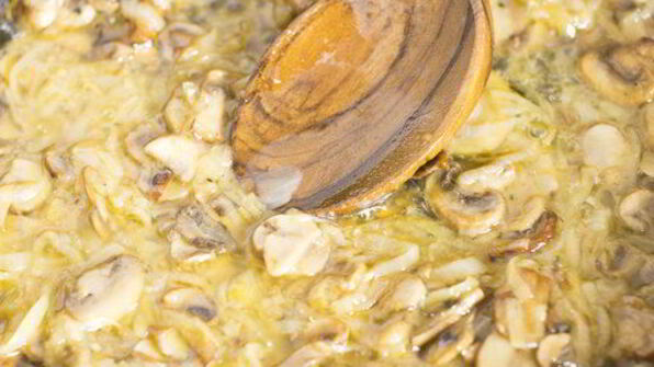 слоеные сердечки с жюльеном из креветок