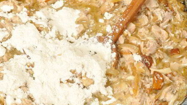 жюльен из курицы с грибами