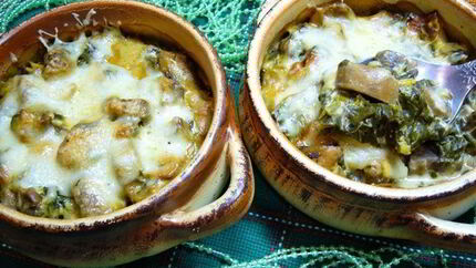 Жюльен с грибами и шпинатом